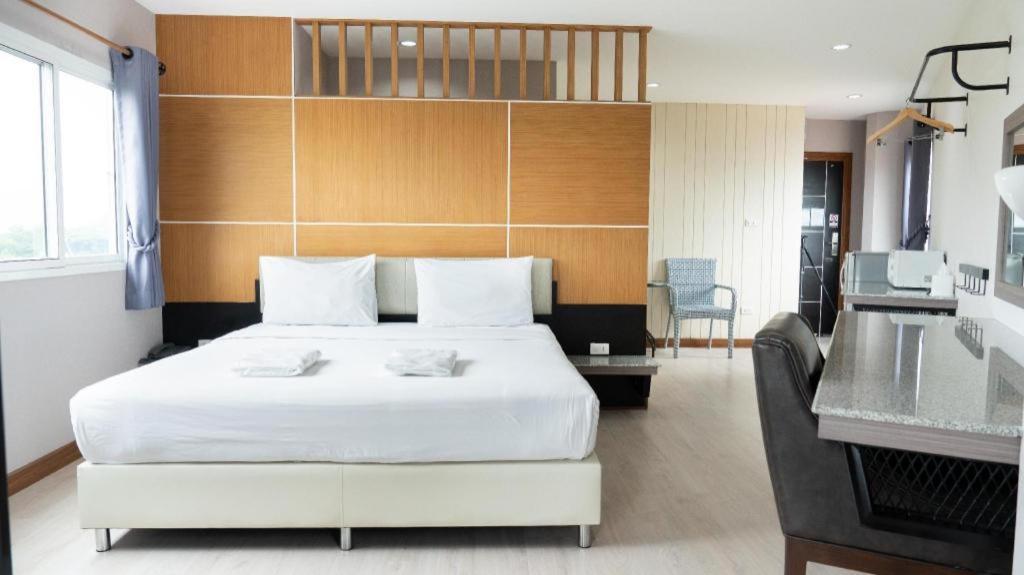 The Y Residence Chiang Mai Esterno foto